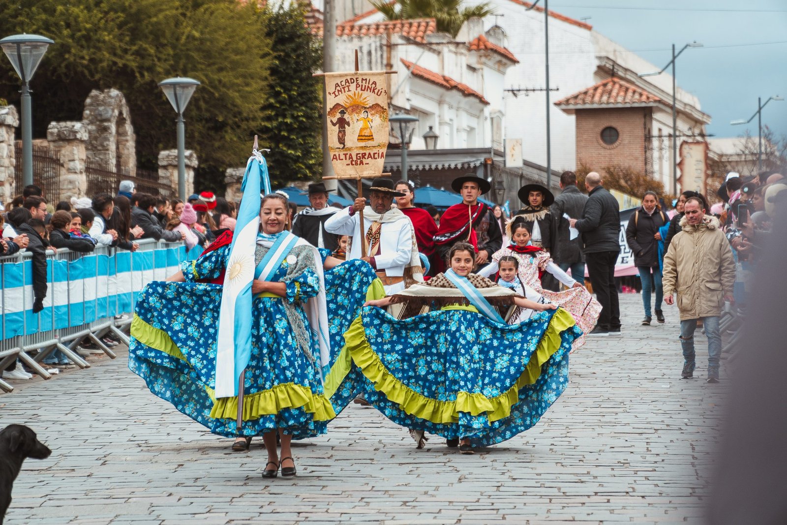 DesfileAcademia25demayo